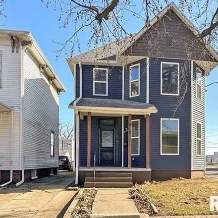 Buy this studio house on 612 North 5th Street in Springfield, IL 62702