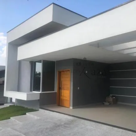 Rent this 3 bed house on Rua dos Oitis in Santa Luzia, Caçapava - SP