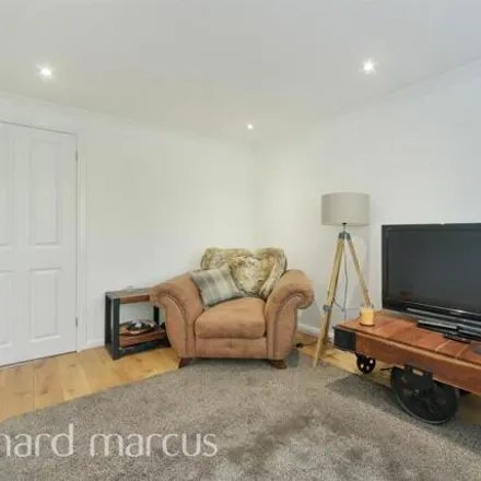 Image 5 - Mr Kingswood, 4 Waterhouse Lane, Kingswood, KT20 6EB, United Kingdom - Apartment for sale