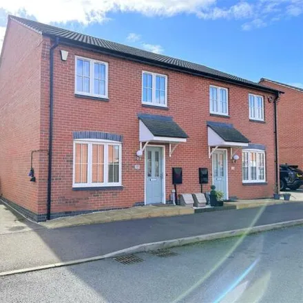 Buy this 3 bed duplex on Raywell Road in Leicester, LE5 1WU