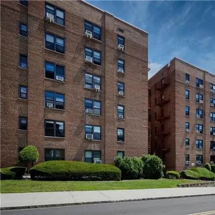 Image 3 - 164 Church Street, Isle of San Souci, City of New Rochelle, NY 10805, USA - Apartment for sale