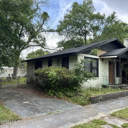 Buy this 2 bed house on 1376 West 19th Street in Jacksonville, FL 32209