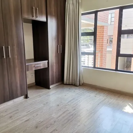 Image 5 - 12th Avenue, Woodmead Ext, Sandton, 2010, South Africa - Apartment for rent