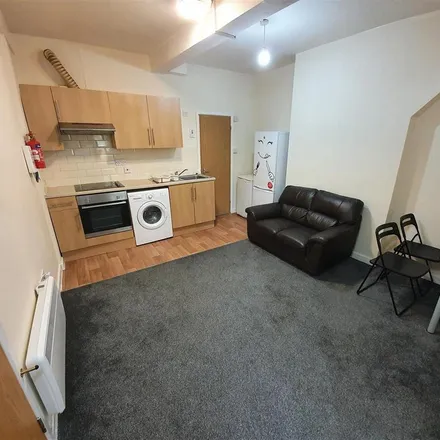 Rent this 2 bed apartment on West Luton Place in Cardiff, CF24 0EW