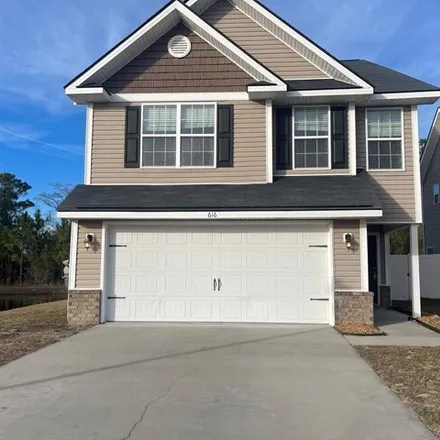Buy this 3 bed house on 640 Amhearst Row in Hinesville, GA 31313
