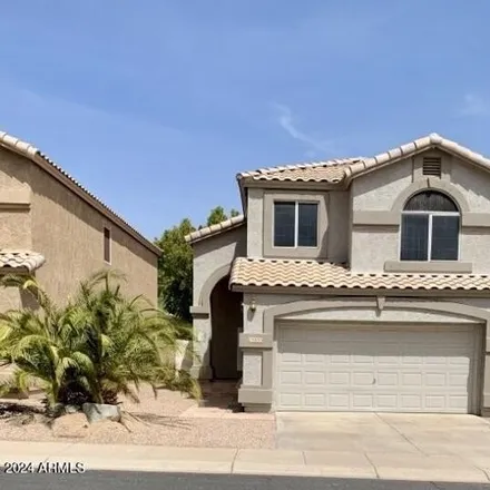 Rent this 3 bed house on 15233 South 13th Way in Phoenix, AZ 85048