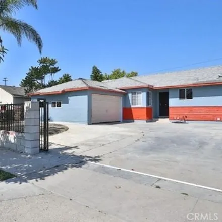 Buy this 3 bed house on 910 South Pacific Avenue in Santa Ana, CA 92703