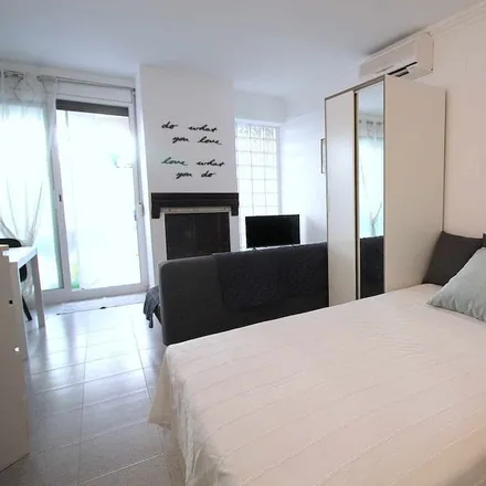 Image 7 - 08860 Castelldefels, Spain - Apartment for rent