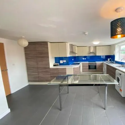 Rent this 7 bed duplex on 33 Pershore Place in Coventry, CV4 7BZ