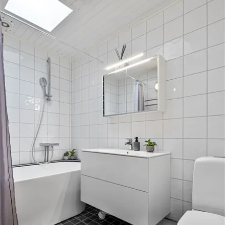 Image 1 - Headspot, Vittangigatan, 162 13 Stockholm, Sweden - Apartment for rent