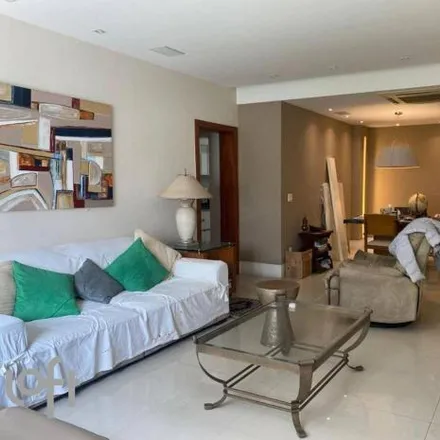 Buy this 3 bed apartment on Rua Barão de Itambi 67;73 in Botafogo, Rio de Janeiro - RJ