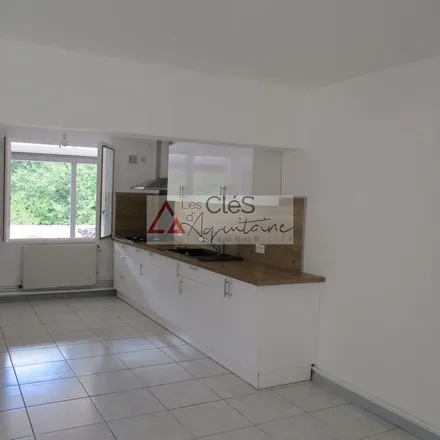 Image 3 - 72 Courcouyac, 33550 Haux, France - Apartment for rent