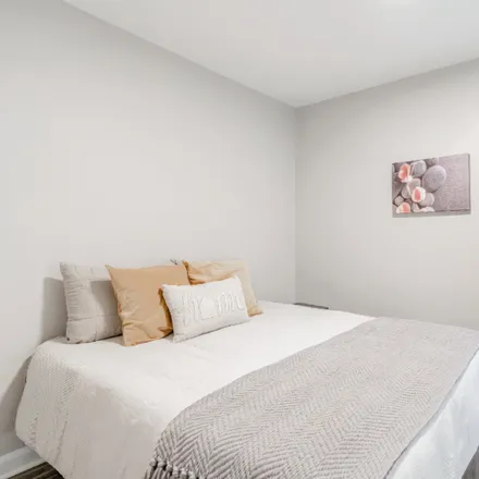 Rent this 1 bed room on Atlanta in Ben Hill, GA