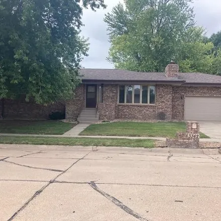 Buy this 4 bed house on 3362 36th Avenue in Columbus, NE 68601