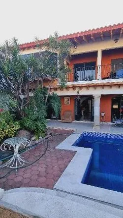Buy this 3 bed house on Tercera Privada de la Luz in Satélite, 62450 Cuernavaca
