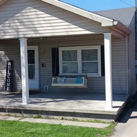 Buy this 4 bed house on 946 Walsh Avenue in Frankfort, IN 46041