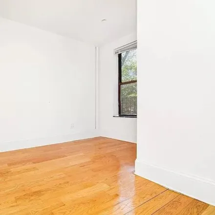 Image 4 - 380 S 4th St Apt 10, Brooklyn, New York, 11211 - Apartment for rent