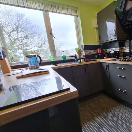 Rent this 3 bed apartment on unnamed road in Leeds, LS16 5PN