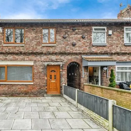 Buy this 3 bed townhouse on Davidson Road in Liverpool, L13 2BU