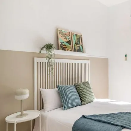 Rent this 6 bed room on Madrid in El Corte Inglés, Calle de Tetuán