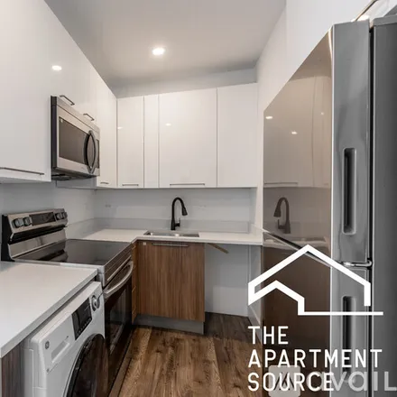 Rent this 1 bed apartment on 941 W Carmen Ave