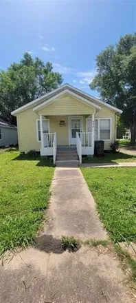 Image 2 - 436 East Strand Street, El Campo, TX 77437, USA - House for rent
