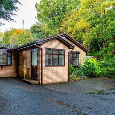 Image 1 - South Staffordshire Railway Walk (The Track), Tettenhall Wood, WV3 9HP, United Kingdom - House for sale