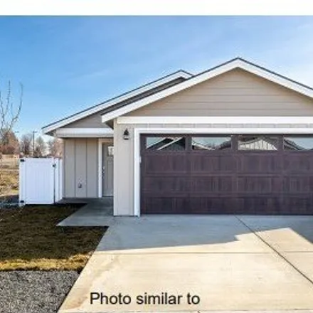 Buy this 3 bed house on Tinley avenue in Stanfield, Umatilla County