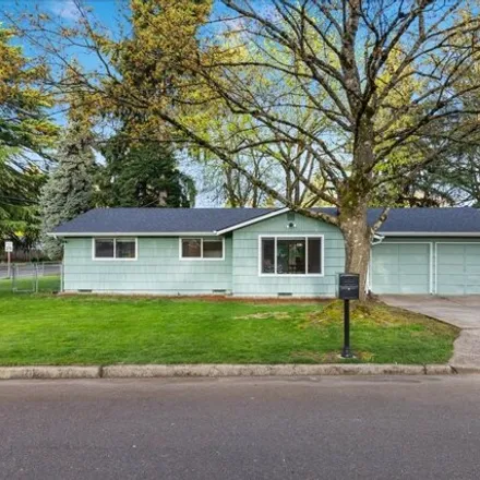 Buy this 3 bed house on 11030 Southeast 77th Avenue in Oregon City, OR 97222