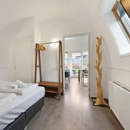 Rent this 1 bed house on Hunebed D3 Midlaren in Schutsweg, 9475 PL Midlaren