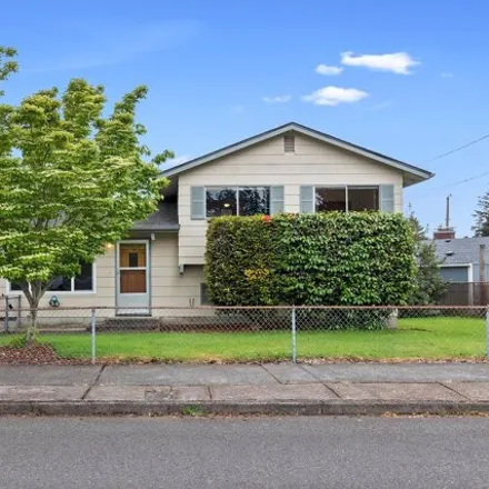 Buy this 3 bed house on 16740 Se Kelly St in Portland, Oregon