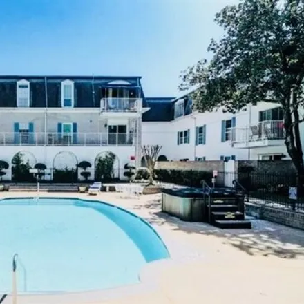 Image 2 - 2659 Bellefontaine Street, Houston, TX 77025, USA - Condo for rent