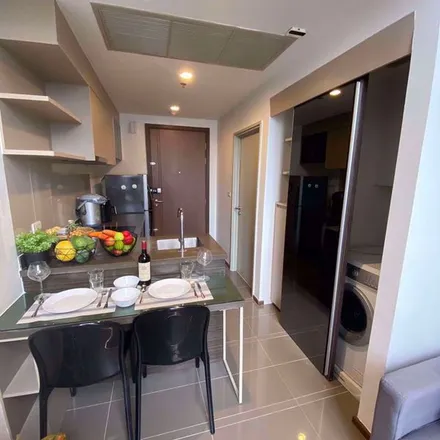 Rent this 1 bed apartment on Onyx Phaholyothin in 1505, Phahon Yothin Road