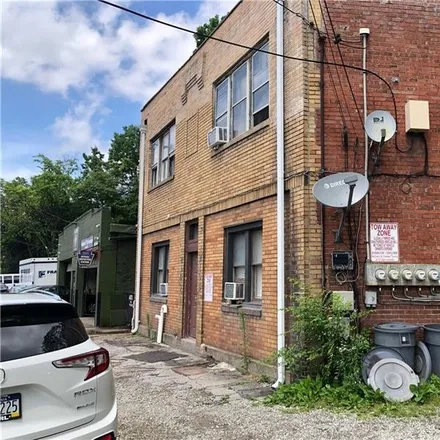 Image 3 - Mugam Auto Repair, Saw Mill Run Boulevard, Pittsburgh, PA 15234, USA - Duplex for sale