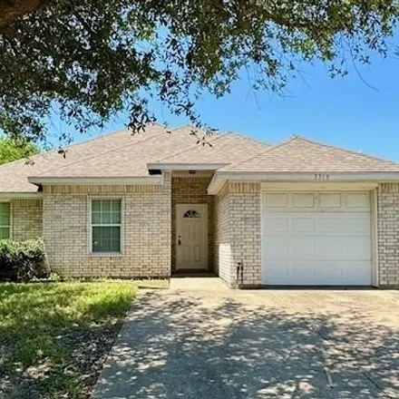 Buy this 3 bed house on 3315 Morning Light Drive in Dallas, TX 75228