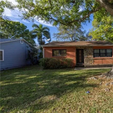 Image 3 - Gulfport Boulevard South & 15th Avenue South, 15th Avenue South, Saint Petersburg, FL 33707, USA - House for sale