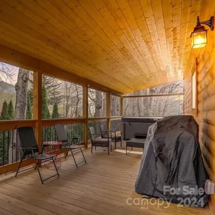 Image 6 - 573 Panoramic Loop, Maggie Valley, Haywood County, NC 28751, USA - House for sale