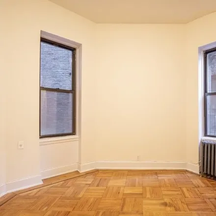 Image 2 - 352 West 18th Street, New York, NY 10011, USA - House for rent