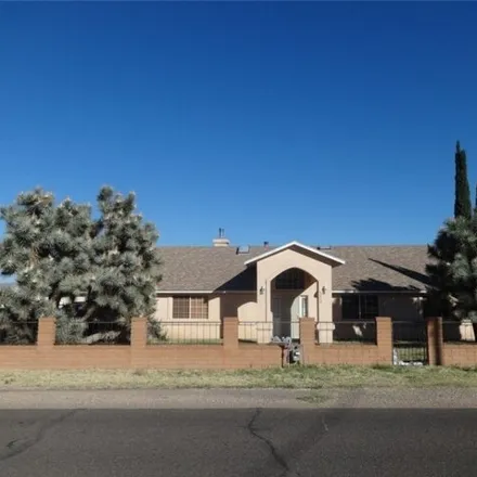 Buy this 3 bed house on 4192 North Stardust Road in Kingman, AZ 86409