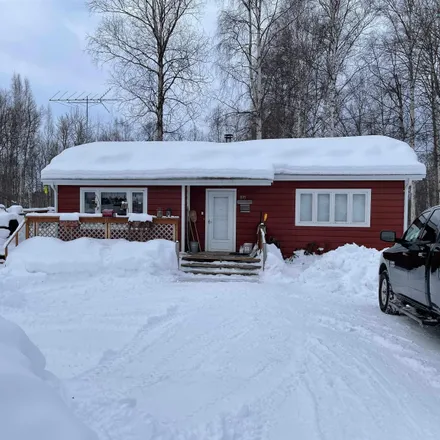 Buy this 2 bed house on 895 Bennett Road in Fairbanks North Star, AK 99712