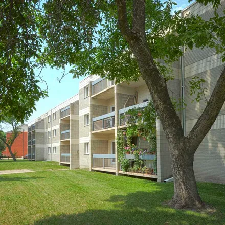 Image 2 - Celebrity Place, Markham Road, Winnipeg, MB R3T 5J3, Canada - Apartment for rent