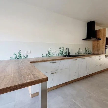 Rent this 3 bed apartment on 49 Place du Général de Gaulle in 59470 Wormhout, France