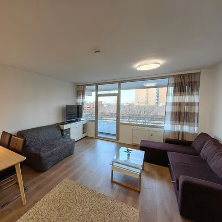 Rent this 3 bed apartment on Görlitzer Straße 4 in 41460 Neuss, Germany