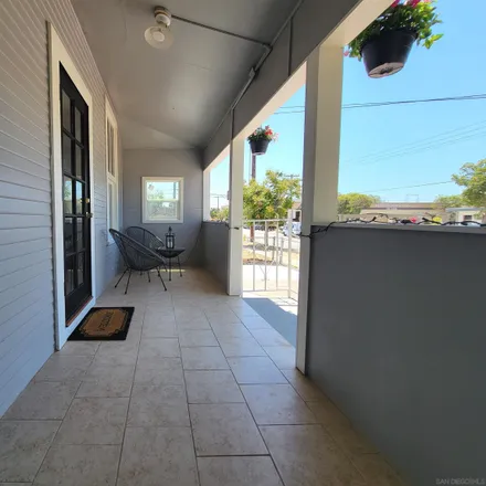 Image 2 - 1529 Hoover Avenue, National City, CA 91950, USA - House for sale