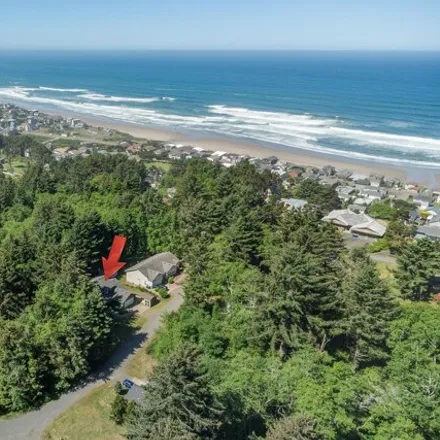 Image 4 - 2158 Northeast 64th Drive, Lincoln City, OR 97367, USA - House for sale