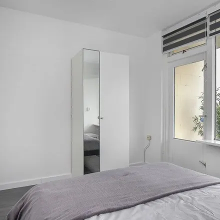 Rent this 5 bed apartment on Hoogoord in Hoogoorddreef, 1102 CP Amsterdam