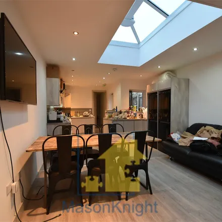 Image 4 - 64 Tiverton Road, Selly Oak, B29 6BP, United Kingdom - Apartment for rent