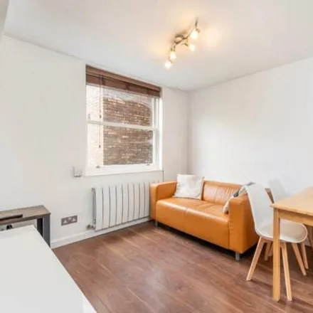 Image 2 - Fitzrovia Court, Great Titchfield Street, East Marylebone, London, W1W 5AT, United Kingdom - Room for rent