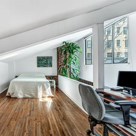 Image 9 - 179 East 78th Street, New York, NY 10075, USA - Condo for sale