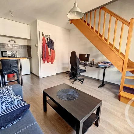 Image 2 - 61 Rue de Pouilly, 57000 Metz, France - Apartment for rent